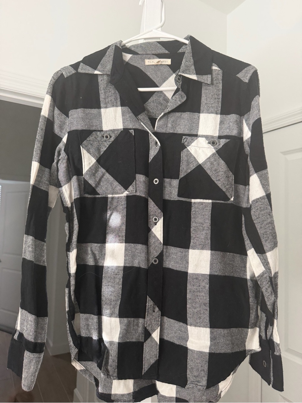 La Hearts Black and White Plaid Button-Down Shirt